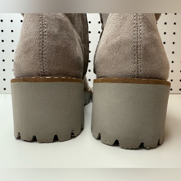 Anthropologie | Matisse Hudson Stompy Boots in Gray Faux Suede Ankle Size 8.5M - Picture 6 of 15